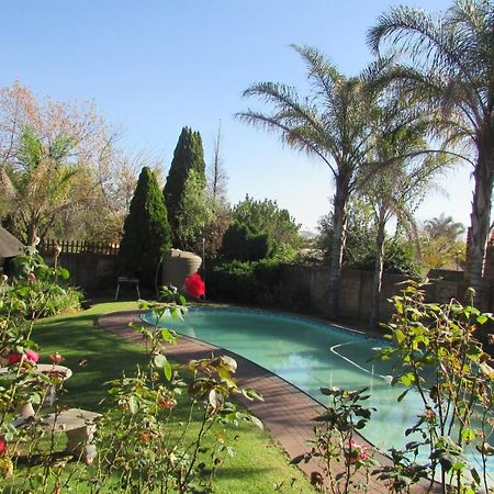 Oasis Of Life Guest House Witbank Εξωτερικό φωτογραφία