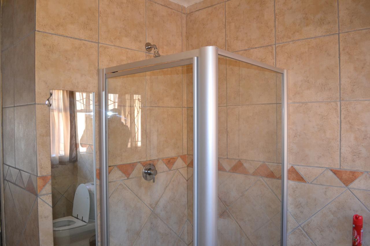 Oasis Of Life Guest House Witbank Εξωτερικό φωτογραφία