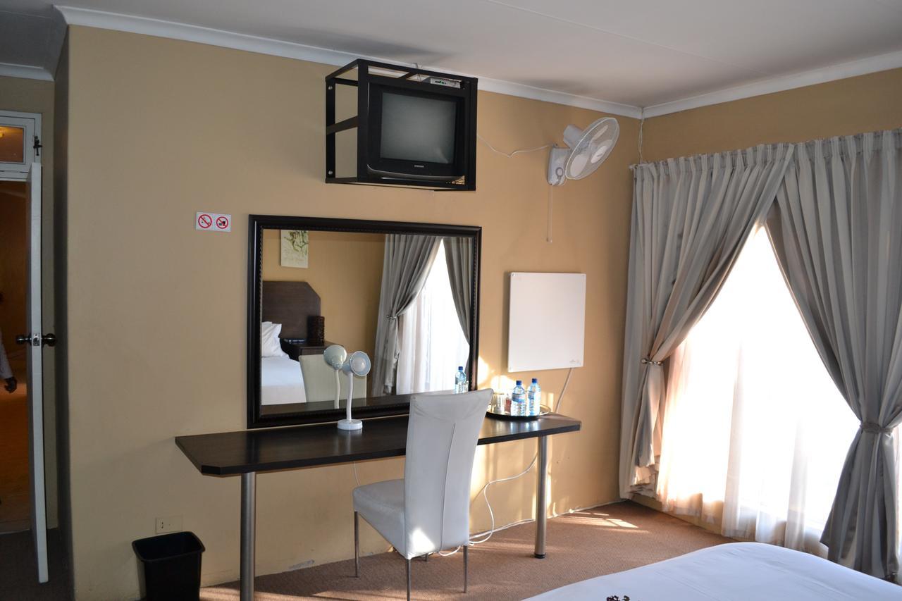 Oasis Of Life Guest House Witbank Εξωτερικό φωτογραφία