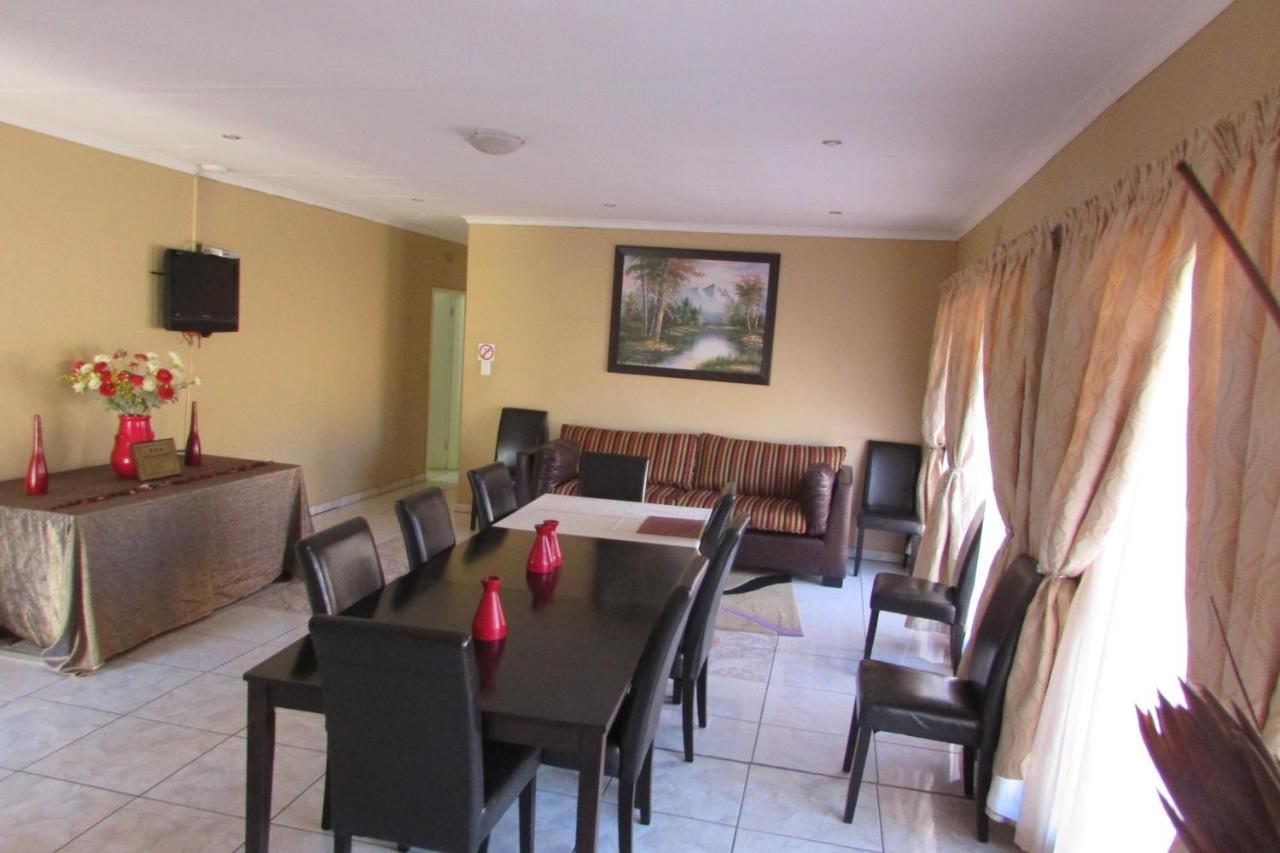 Oasis Of Life Guest House Witbank Εξωτερικό φωτογραφία